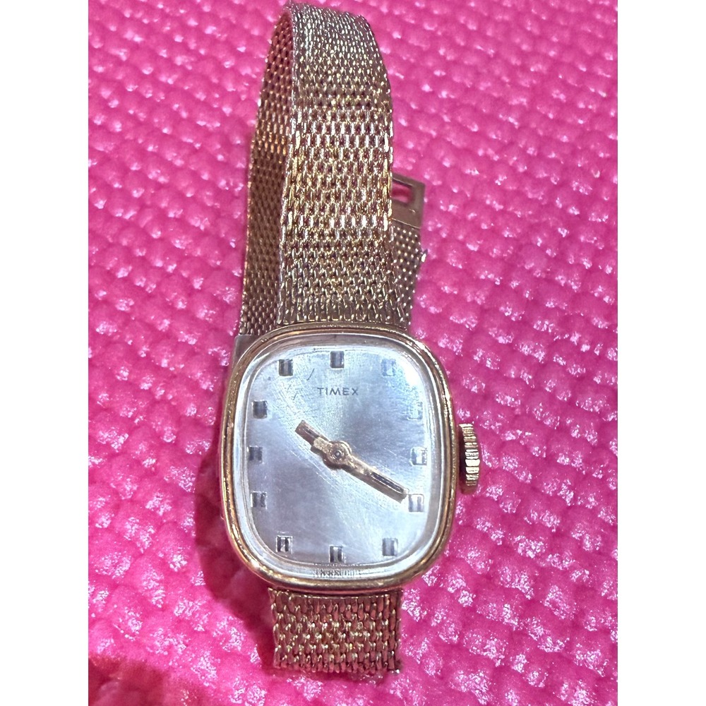 Vintage‎ Timex Ladies Manual Wind Gold Tone Mesh Bracelet Watch Working Runs